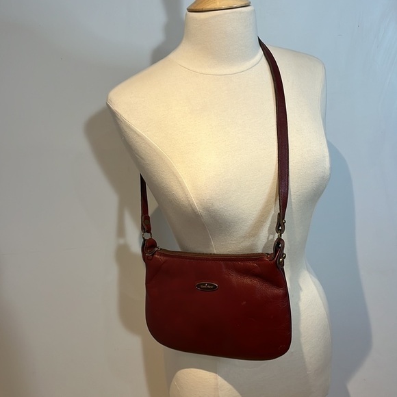 Etienne Aigner 1980s Burgundy Leather Purse - Picture 10 of 11